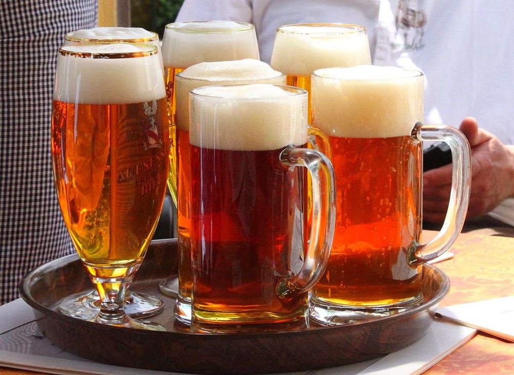<b>The Complete Guide on How to Brew Beer Better</b>